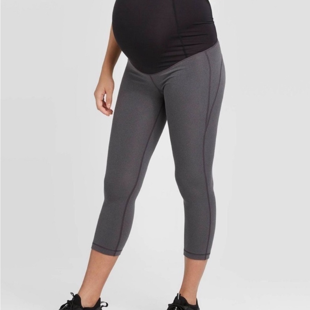 Isabel Maternity by Ingrid & Isabel Gray Maternity Capri Leggings